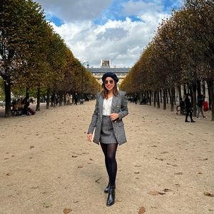 Meet your Posher, Joannie